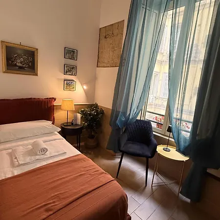 H22 Hotel Neapol