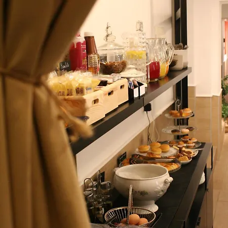 H22 Hotel