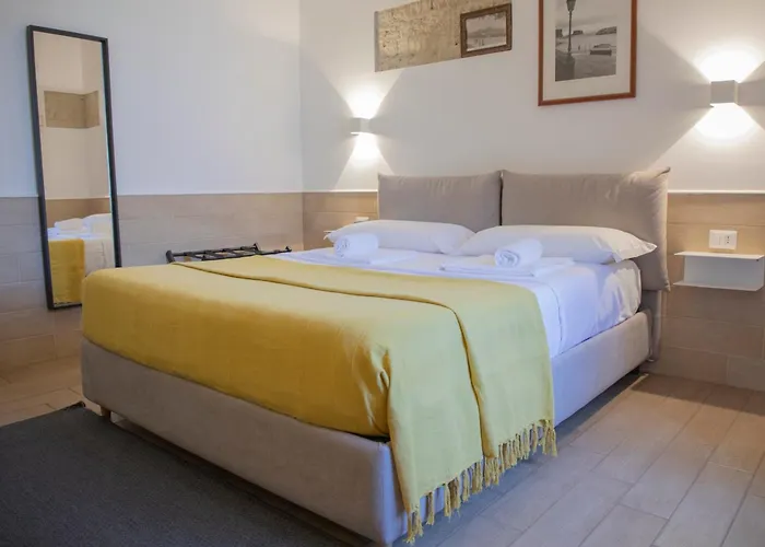 H22 酒店 那不勒斯