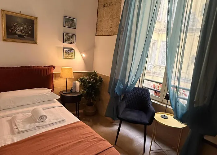 H22 酒店 那不勒斯