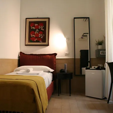 H22 Hotel Naples